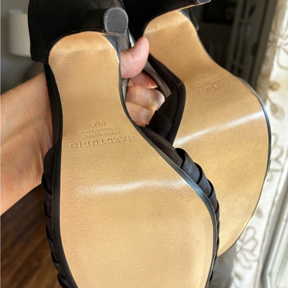 MaxStudio 4.5” Black Satin High Heel Shoes Women’s 9M Formal Wedding Evening - Picture 4 of 8